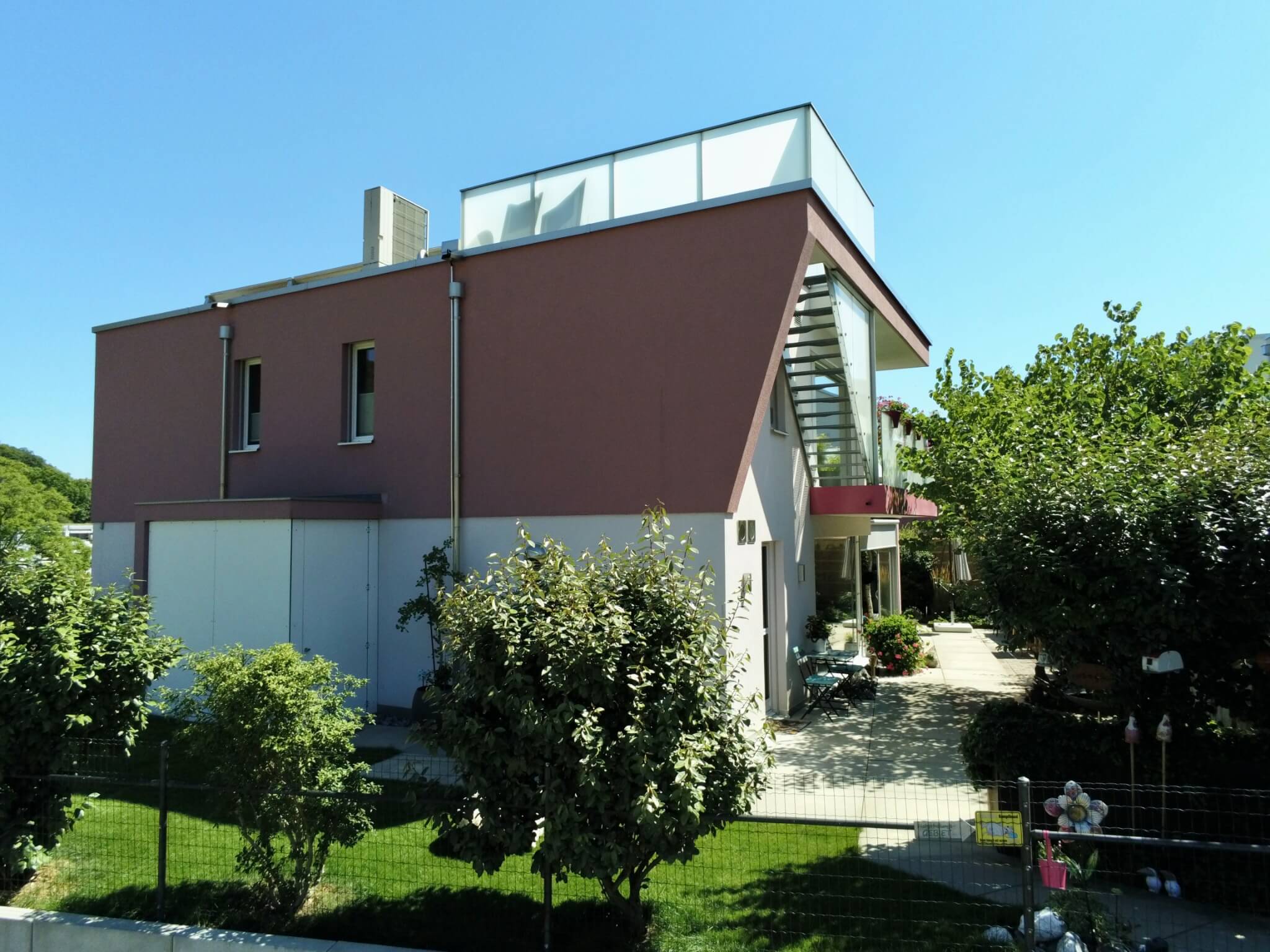 Architektenhaus mit Garten und Aussenbereich in Beringen